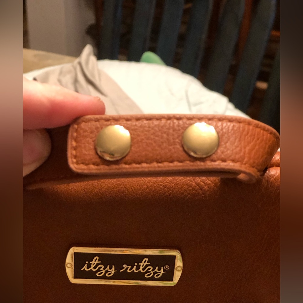 ⭐️ITSY RITZY⭐️ - Picture 3 of 9